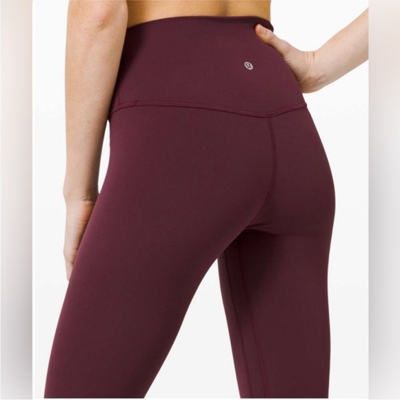 NWT Lululemon Align (Hi-Rise) Crop 21” Cassis SZ 8 - Picture 3 of 10